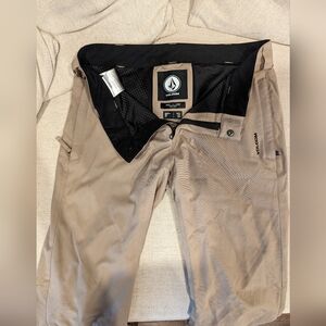 Men's Volcom ski pants / snowboard pants